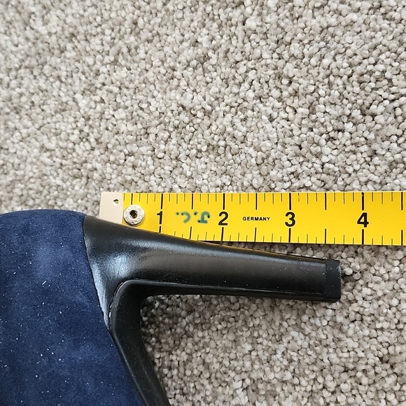 Franco Sarto Suede Pumps - Picture 5 of 5